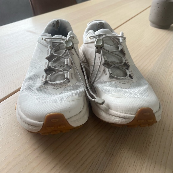HOKA Transport White Running Shoes women’s size 6.5, ladies Hoka shoes size 6.5 - Picture 4 of 8